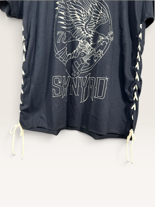 Lynyrd Skynyrd Lace-Up Chop Shop T-Shirt