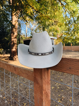 Embroidered Hat Band With Diamond Conchos