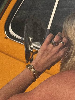 18k Freebird Bangle
